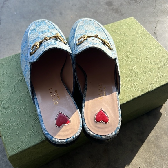Gucci Logo Canvas Princetown Mule - Picture 4 of 8